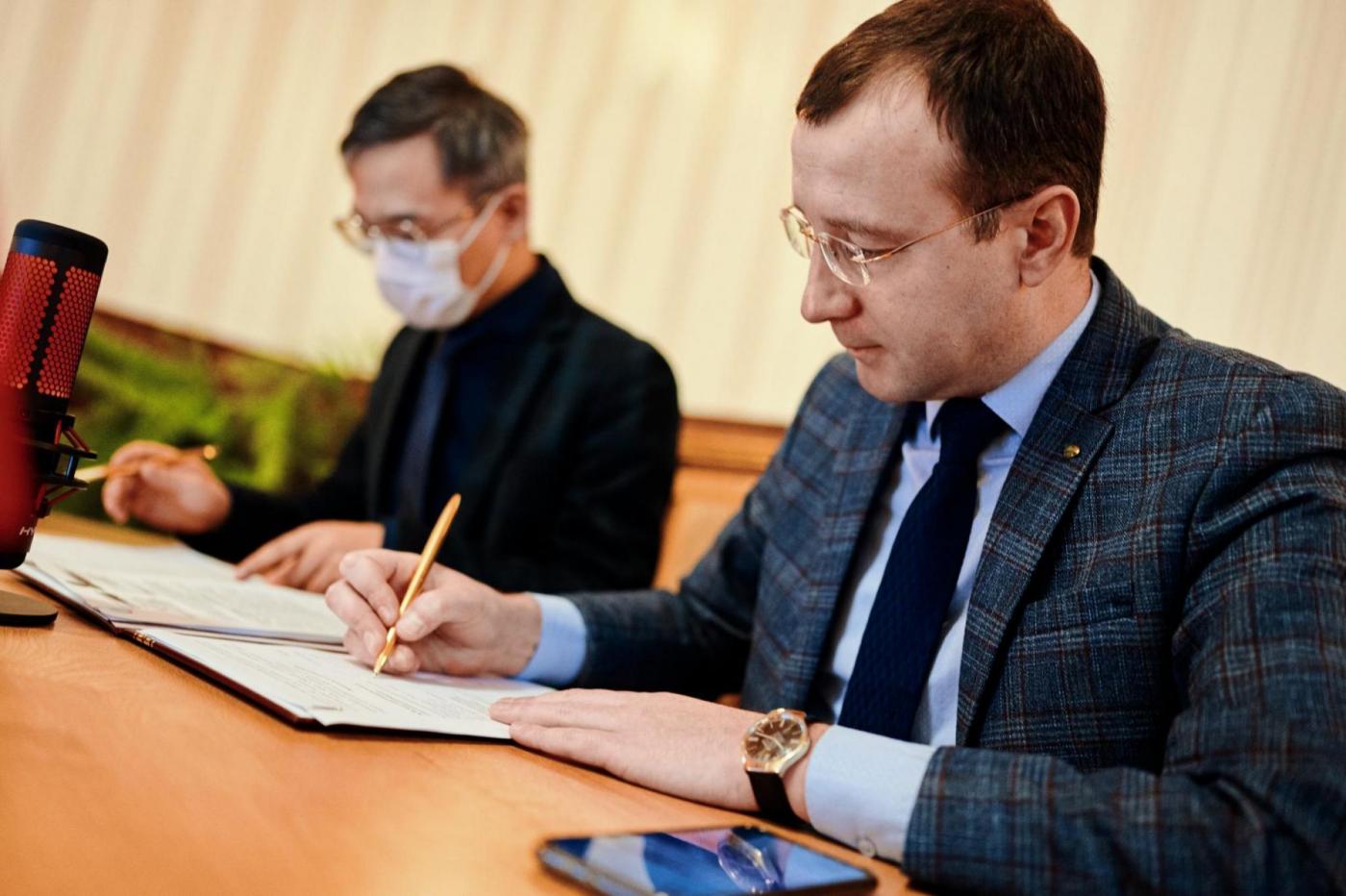 Подписано соглашение о совместной подготовительной программе для абитуриентов из Китая